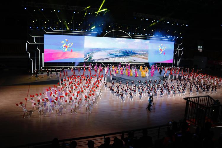 他不仅能在